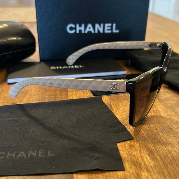 CHANEL Accessories - Chanel Sunglasses 5288Q